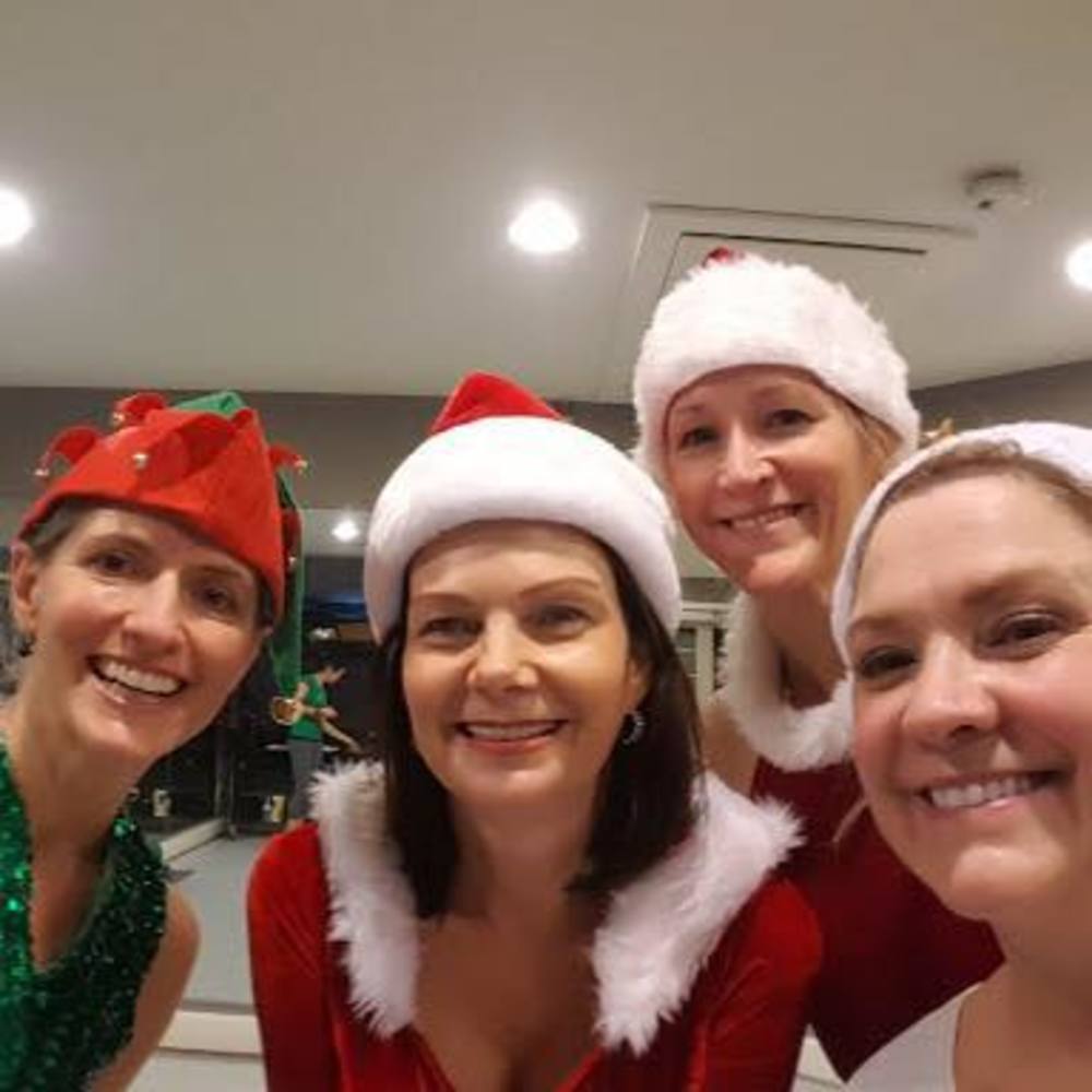 Meet your Posher, Nora kay